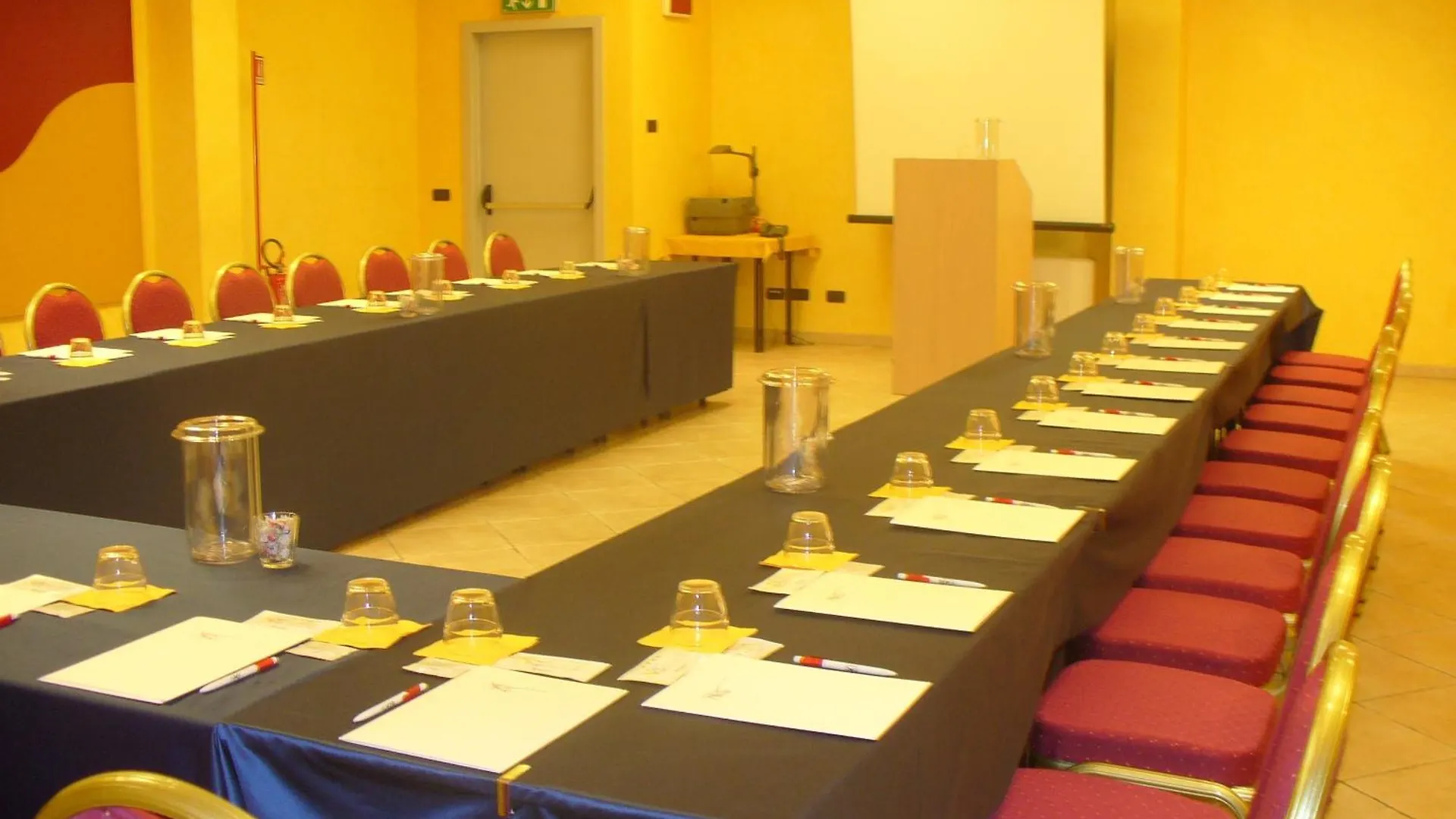 Art&Hotel Aeroporto Stezzano Italien