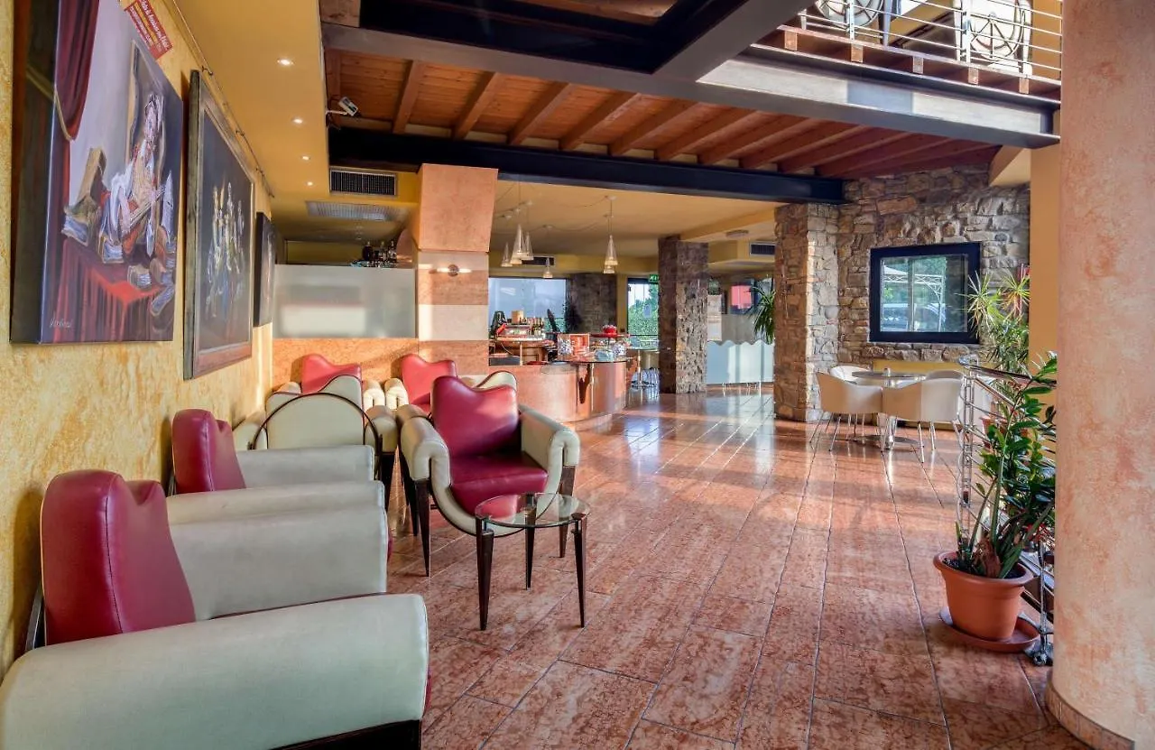 Art&Hotel Aeroporto Stezzano 4*,